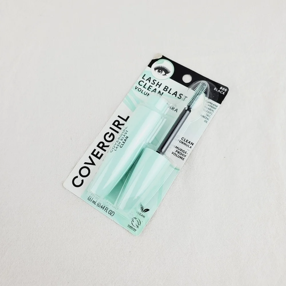 LAST ONE 🔥Covergirl Lash Blast Clean Valume Mascara